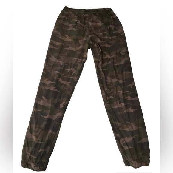Athleta Camo Farallon Joggers - Picture 3 of 6